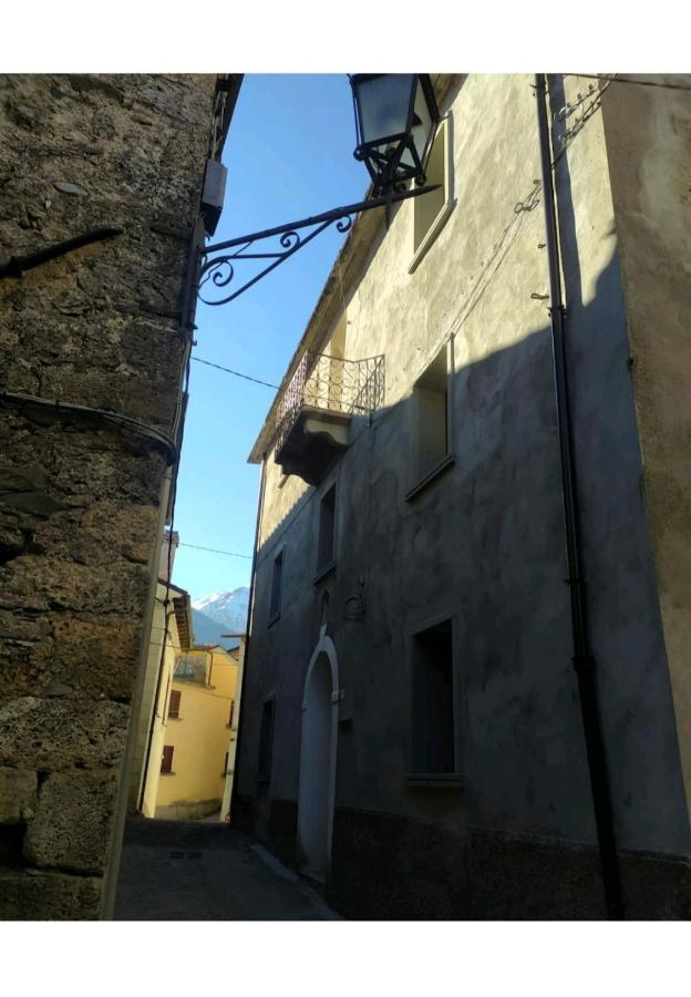 Casa Vacanze Al Colletto - Con Terrazza Panoramica In Centro Storico Vagli di Sotto Dış mekan fotoğraf